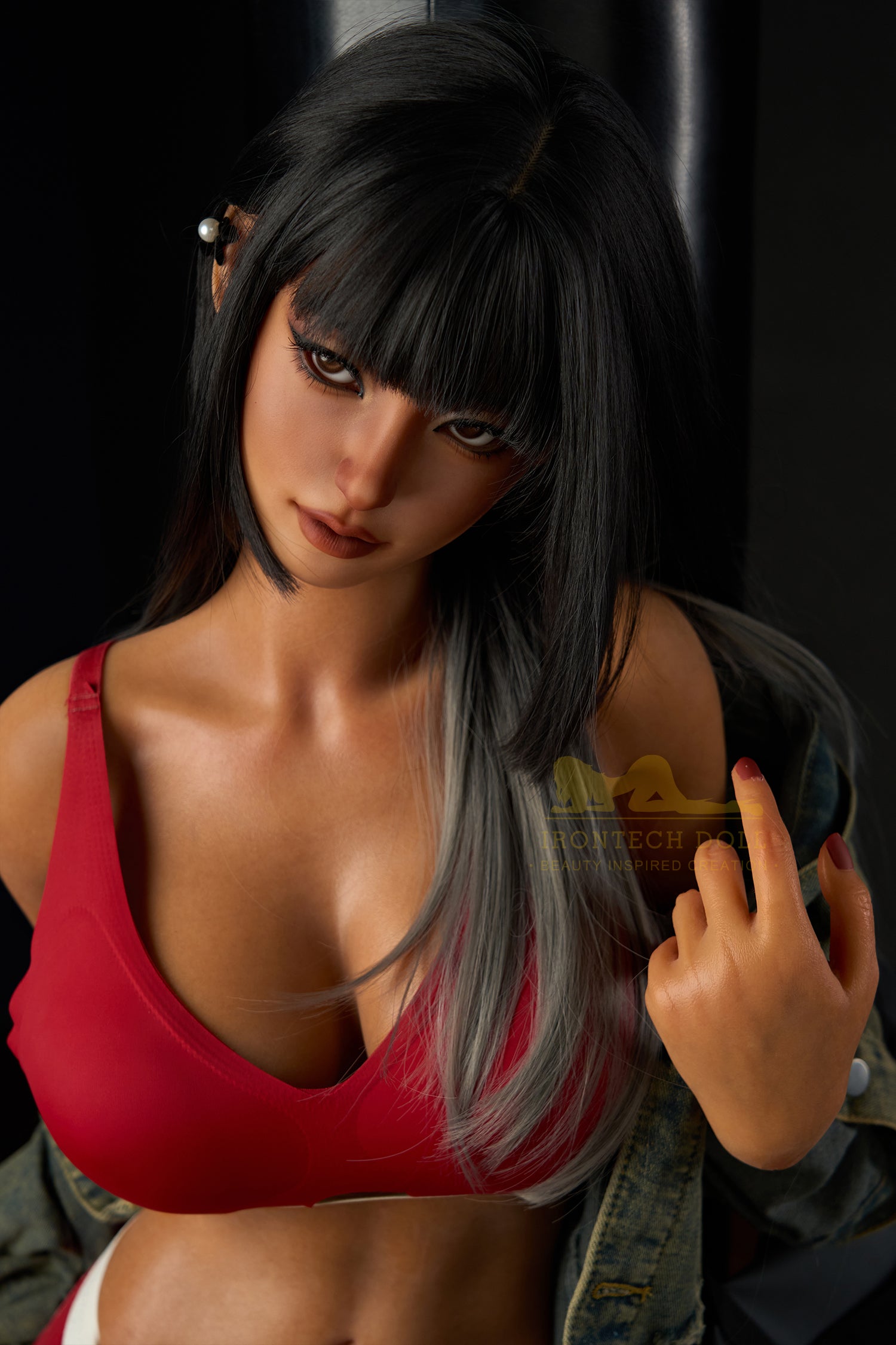 161 cm große Silikon-Sexdoll mit F-Körbchen – Miku