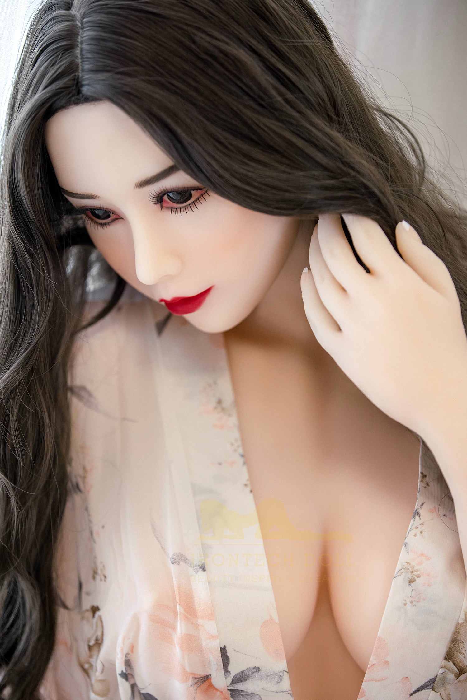159 cm große TPE-Sexdoll mit F-Körbchen – Seren