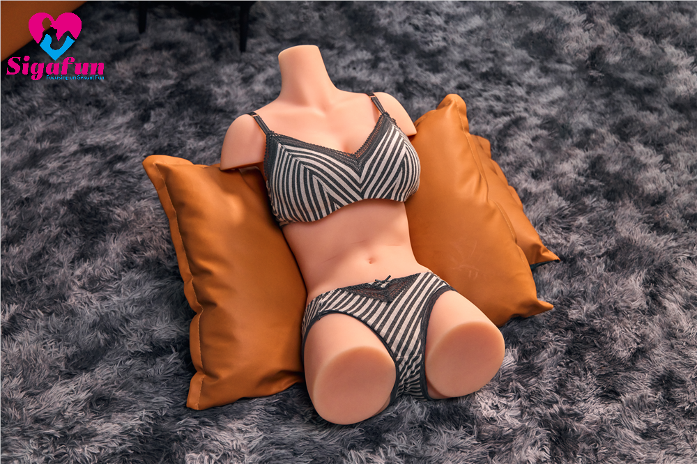 69cm/2ft3 D-cup Silicone Sex Doll Torso – Akiko