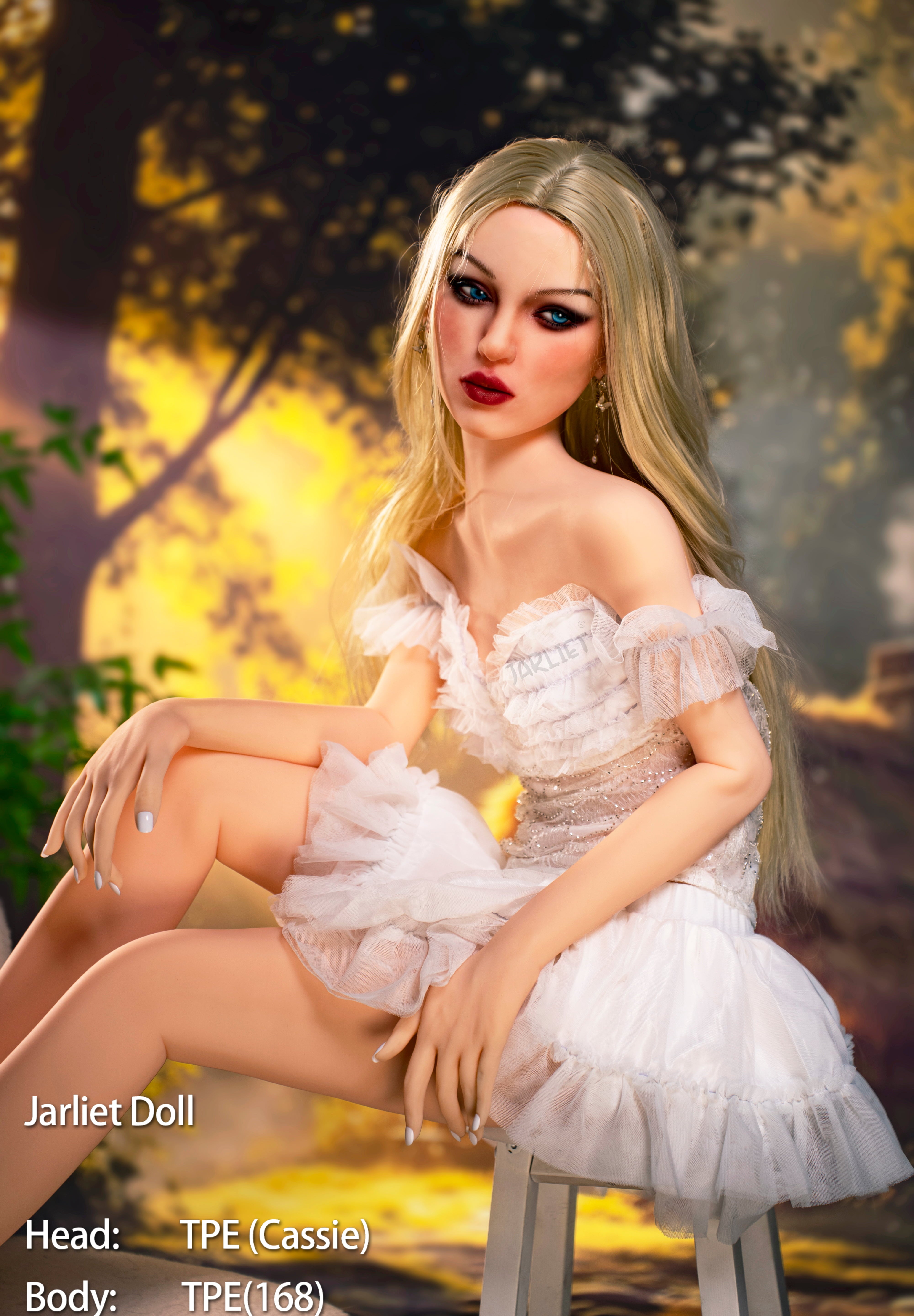 168cm/5ft5 A-cup TPE Sex Doll – Cassie