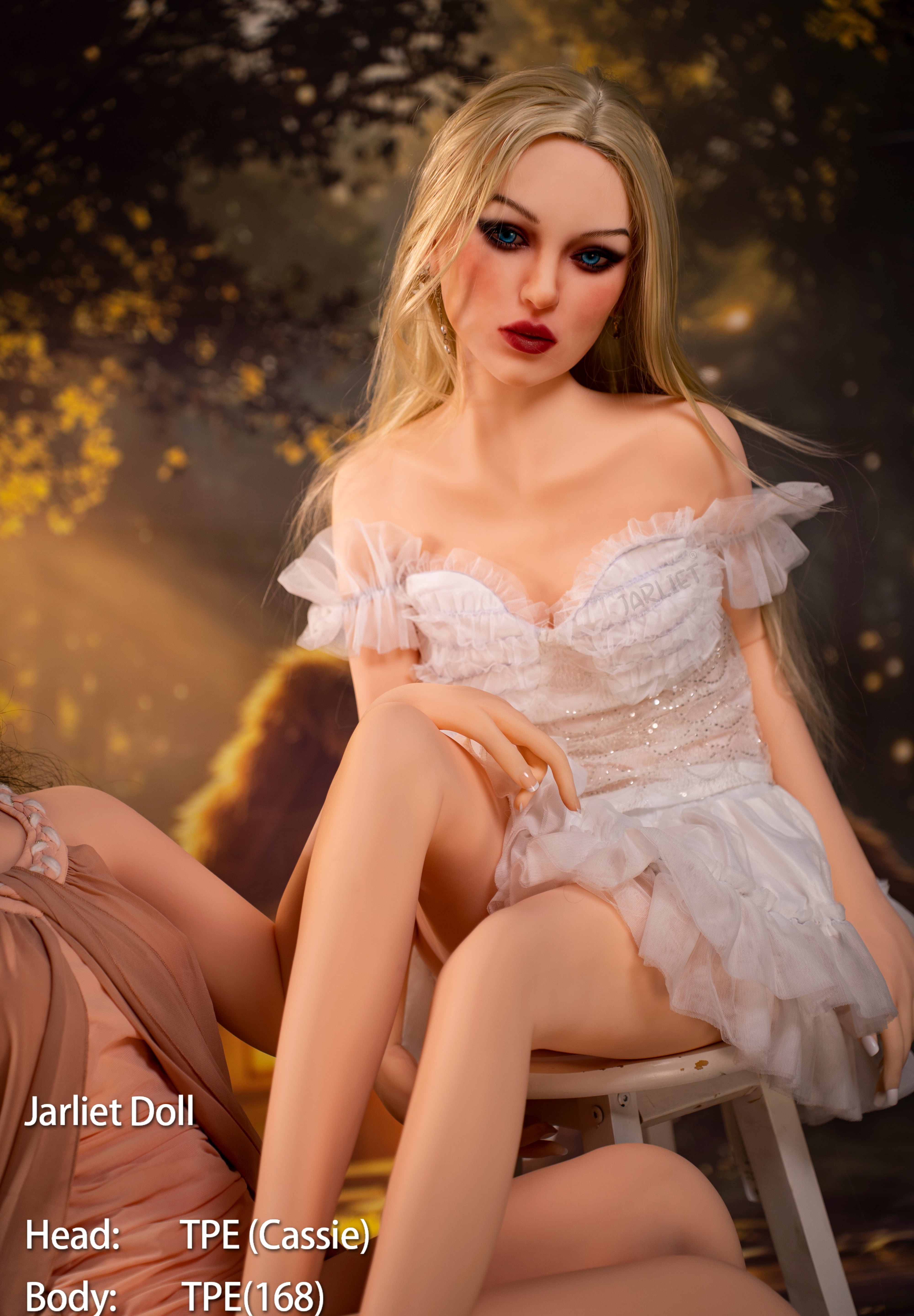 168cm/5ft5 A-cup TPE Sex Doll – Cassie