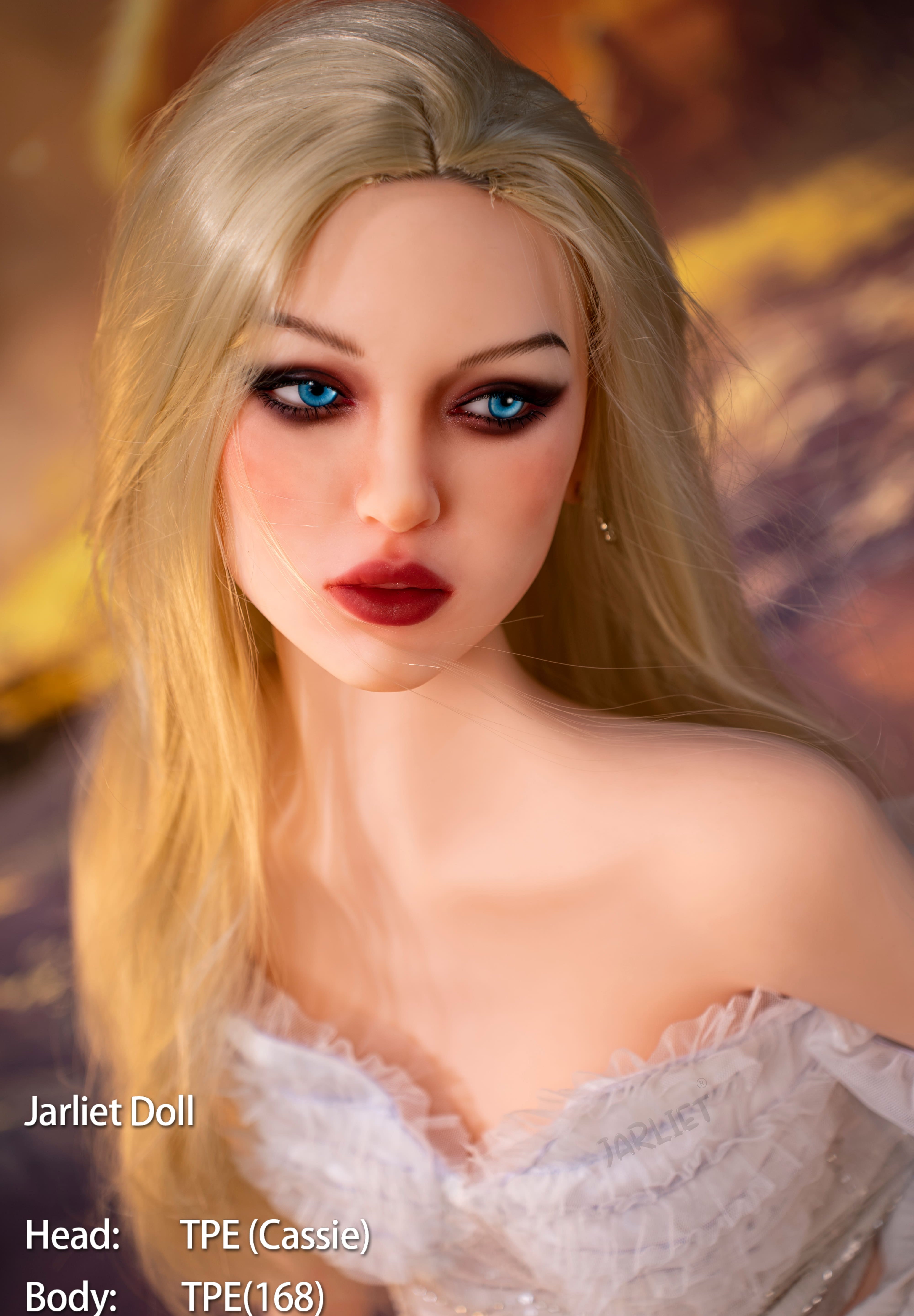 168cm/5ft5 A-cup TPE Sex Doll – Cassie