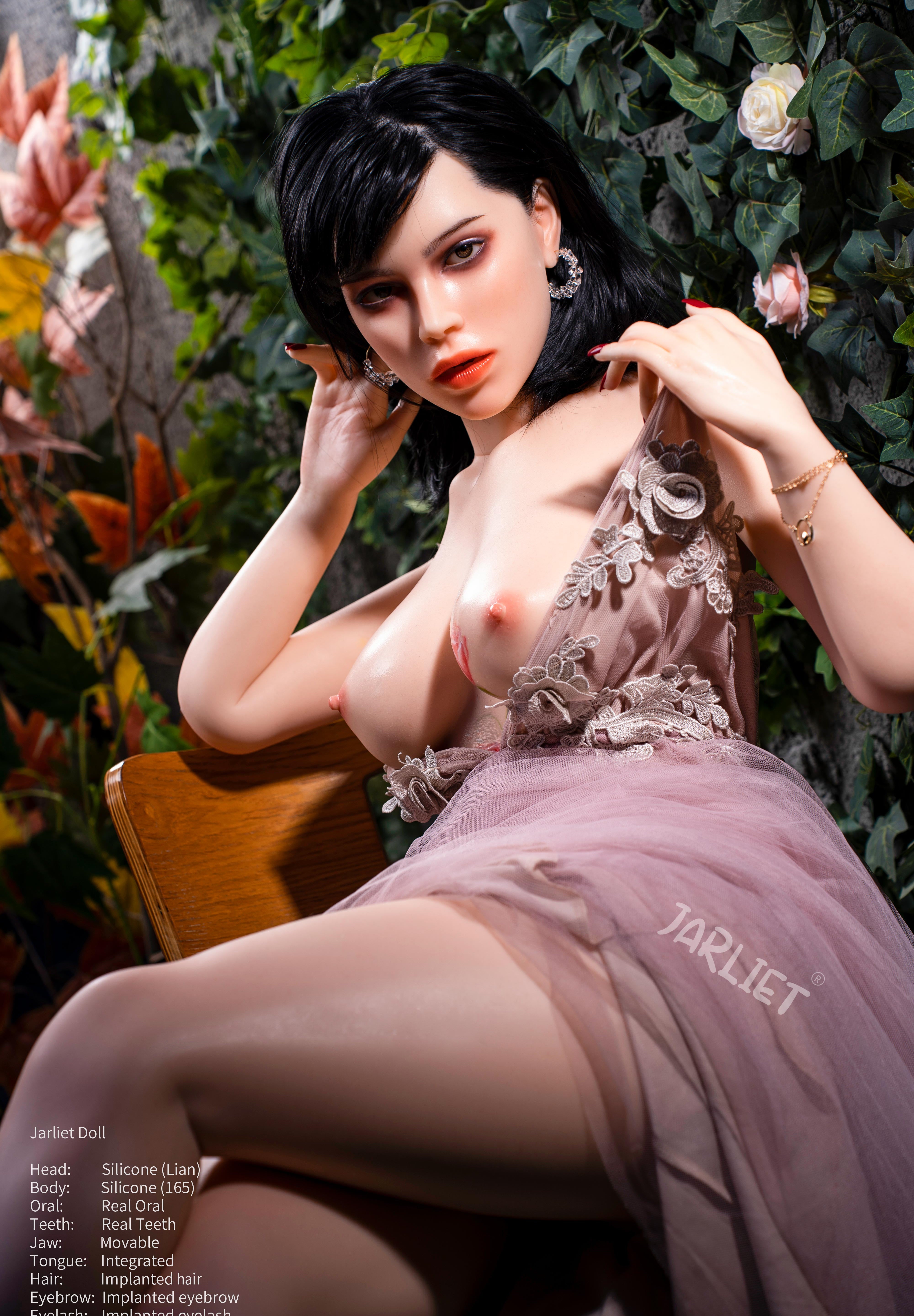 165cm/5ft5 E-cup Silicone Sex Doll – Xana