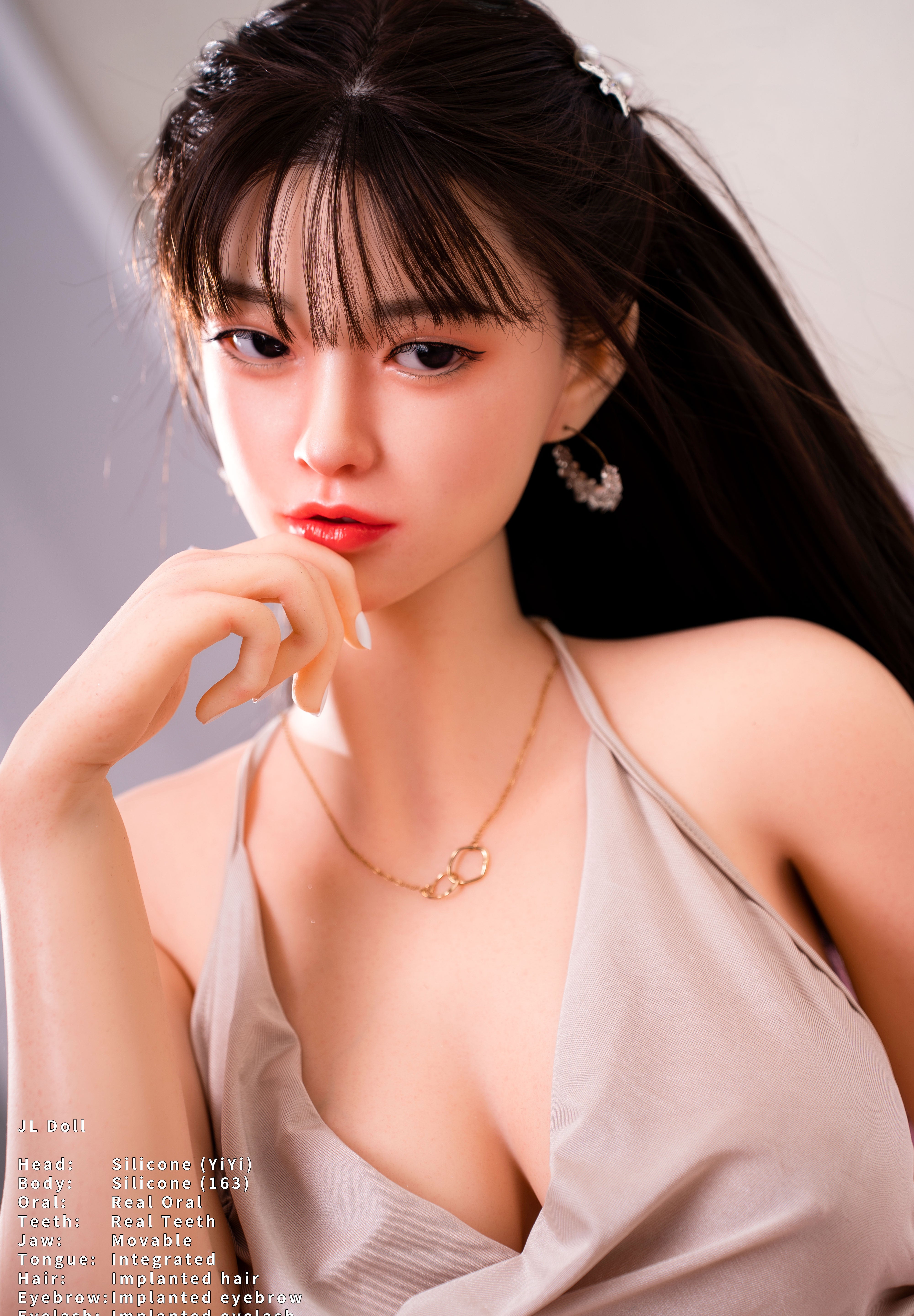 身長163cm/5フィート4インチ、Fカップのシリコン製セックスドール – ヴェラ